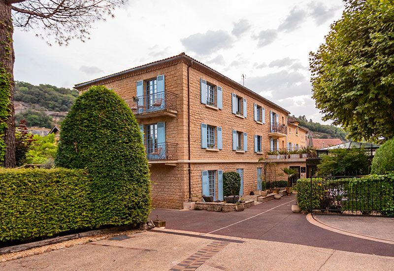 La maison principale chambres Hôtel ★★★★ Le CENTENAIRE Les Eyzies Dordogne